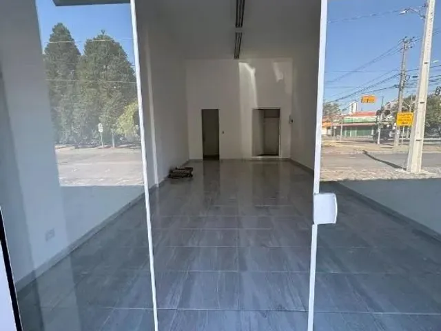Loja para alugar, no bairro Alto da Rua XV em Curitiba