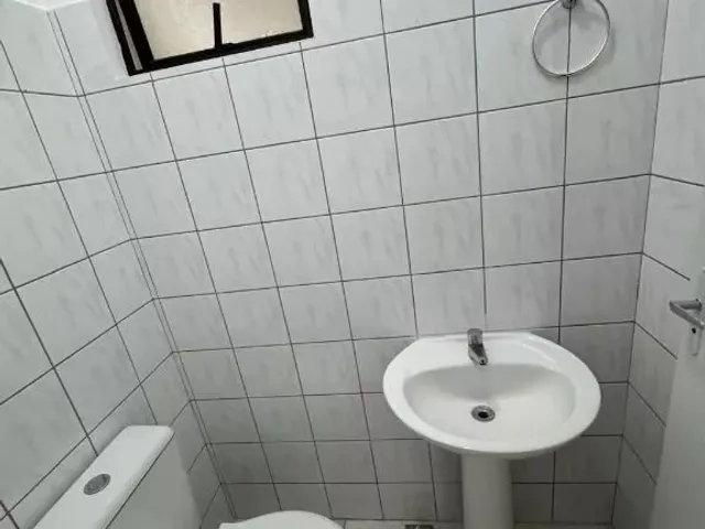 Loja para alugar, no bairro Alto da Rua XV em Curitiba