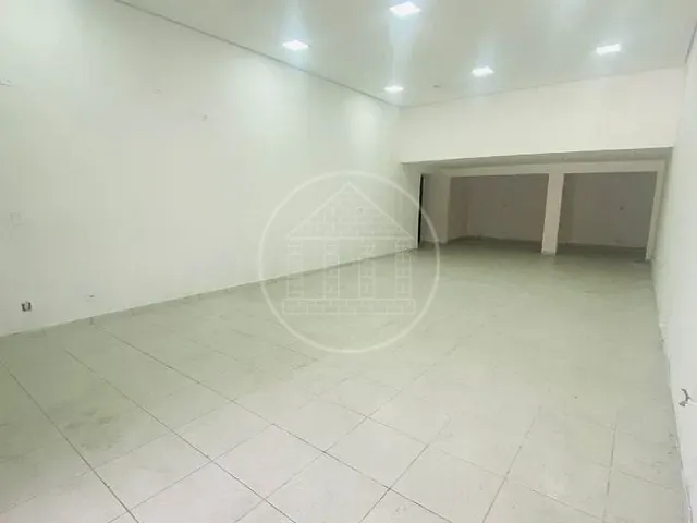 Loja com 140m², para alugar, no bairro Jardim Angela em São Paulo
