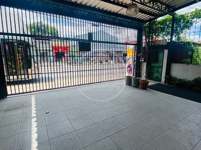 Loja com 140m², para alugar, no bairro Jardim Angela em São Paulo