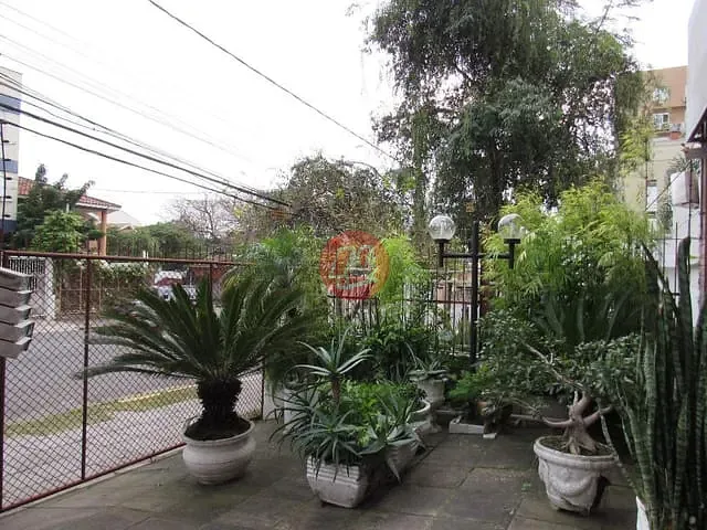 Loja com 100m², para alugar, no bairro Santana em Porto Alegre