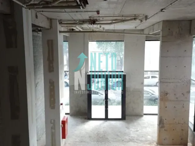 Loja com 240m², para alugar, no bairro Moema em São Paulo
