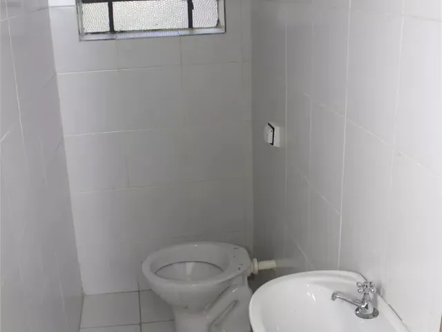 Loja para alugar, no bairro Centro em Curitiba