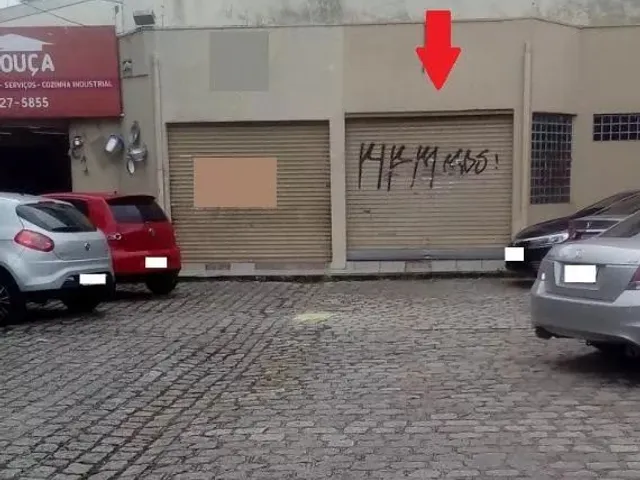 Loja para alugar, no bairro Pinheirinho em Curitiba