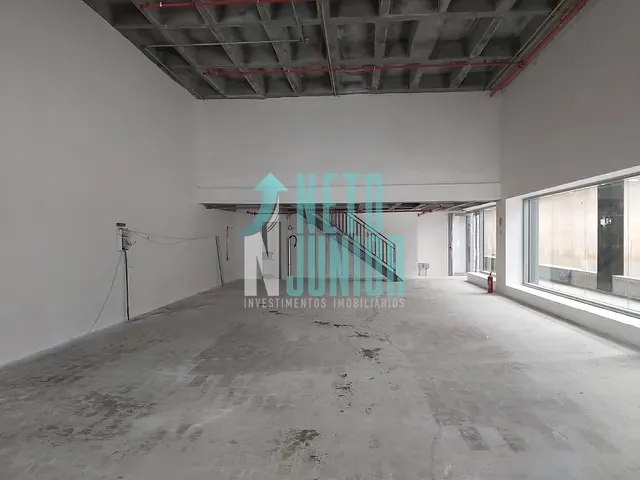 Loja com 298m², para alugar, no bairro Cerqueira César em São Paulo