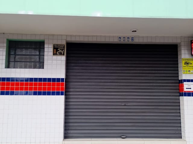 Loja para alugar, no bairro CAPÃO RASO em Curitiba
