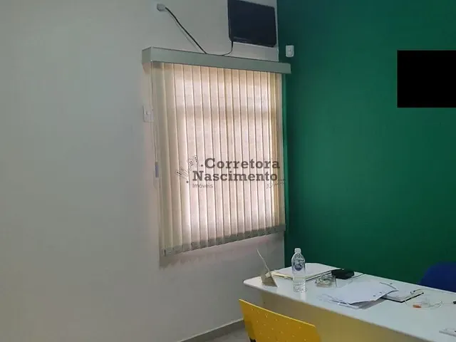 Loja com 180m², para alugar, no bairro Centro em Jacareí