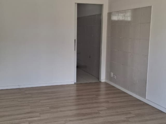 Loja para alugar, no bairro CAPÃO RASO em Curitiba