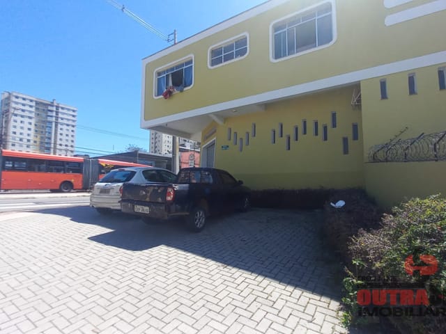 Loja para alugar, no bairro CAPÃO RASO em Curitiba