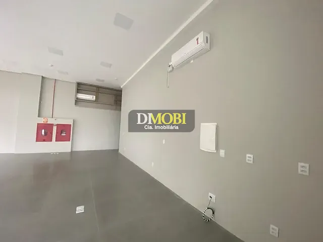 Loja com 100m², para alugar, no bairro Centro em Gravataí