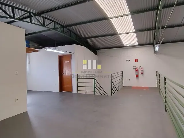 Loja com 220m², para alugar, no bairro Parque Euclides Miranda em Sumaré