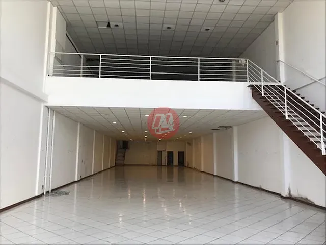 Loja com 742m², para alugar, no bairro Jardim Botânico em Porto Alegre