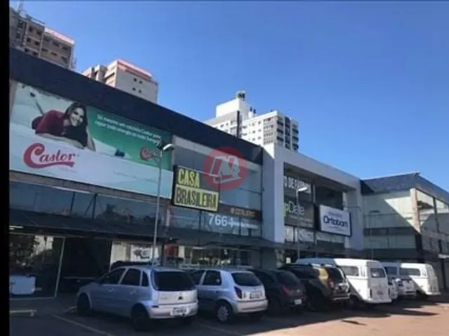 Loja com 742m², para alugar, no bairro Jardim Botânico em Porto Alegre