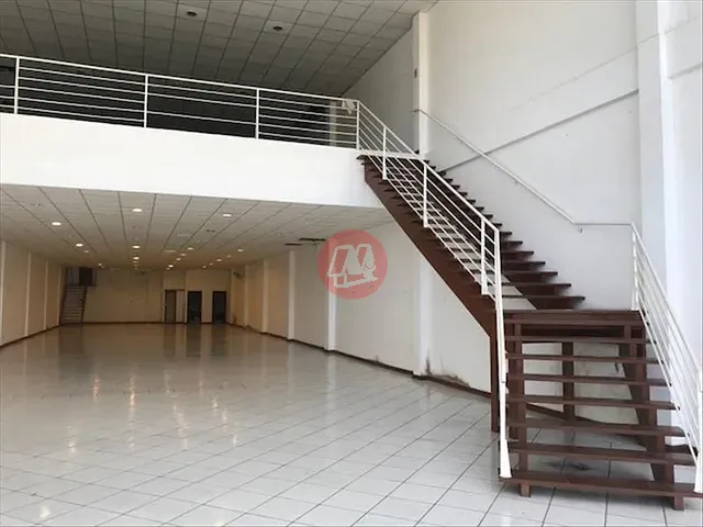 Loja com 742m², para alugar, no bairro Jardim Botânico em Porto Alegre