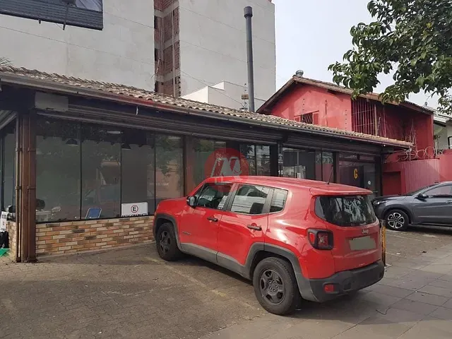 Loja à venda, no bairro Menino Deus em Porto Alegre