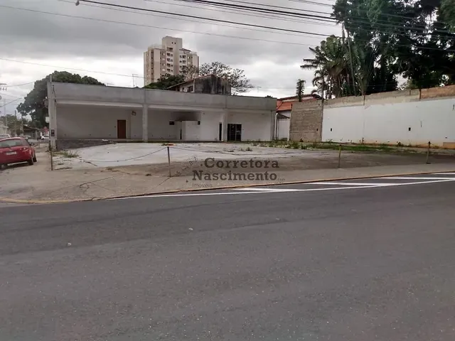 Loja com 840m², à venda ou para alugar, no bairro Centro em Jacareí