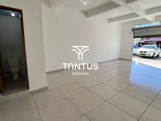 Loja para alugar, no bairro Cajuru em Curitiba