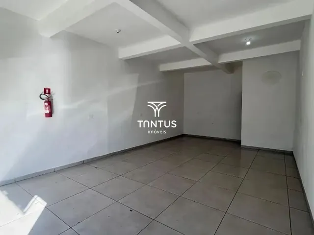 Loja para alugar, no bairro Cajuru em Curitiba