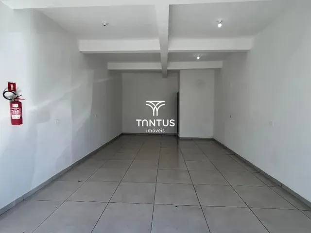 Loja para alugar, no bairro Cajuru em Curitiba