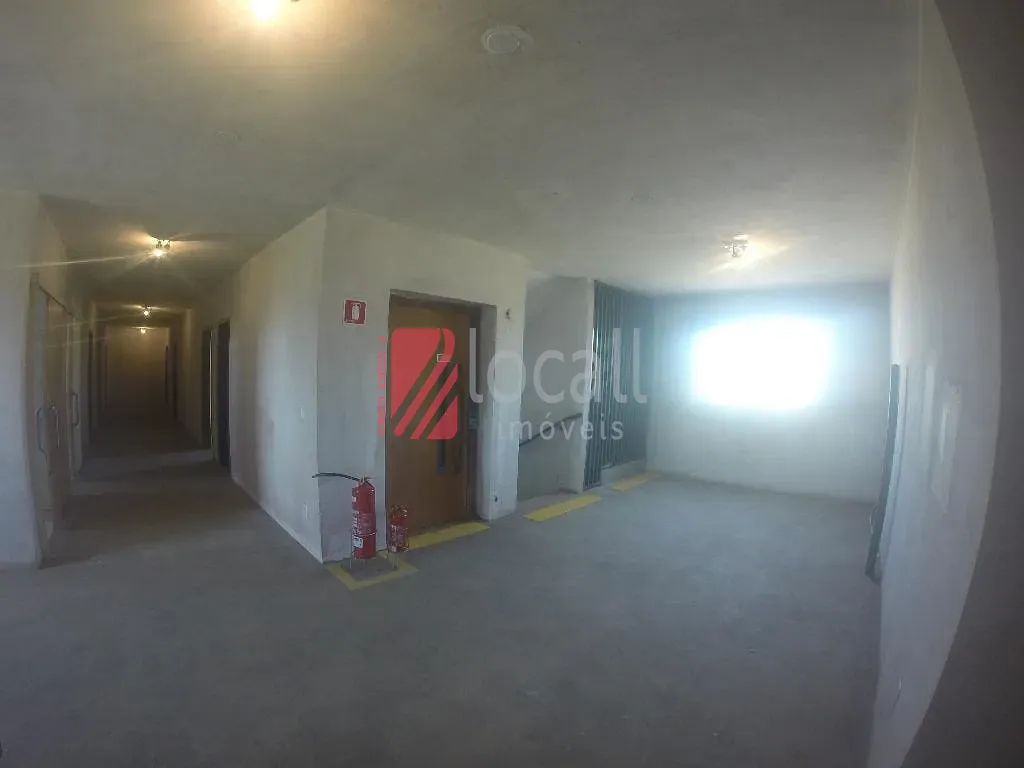 Loja / Salão / Ponto Comercial  para aluguel, 1100m² — foto 1 de 1