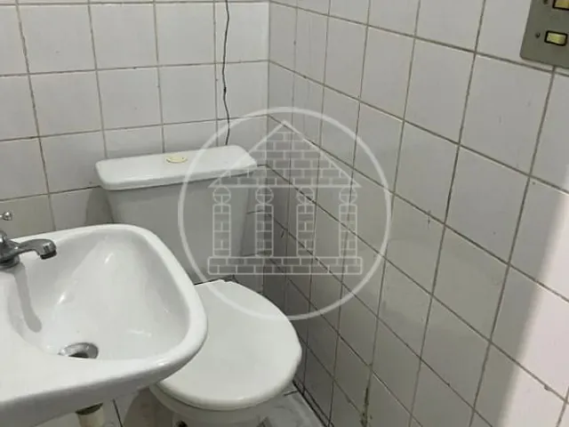 Loja com 130m², para alugar, no bairro Jardim Cristal em São Paulo