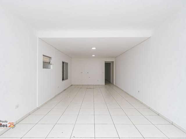 Loja para alugar, no bairro Água Verde em Curitiba