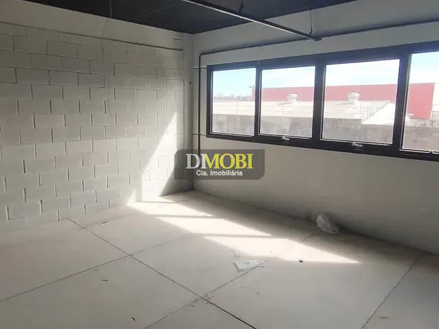 Loja com 226m², para alugar, no bairro Moradas do Sobrado em Gravataí
