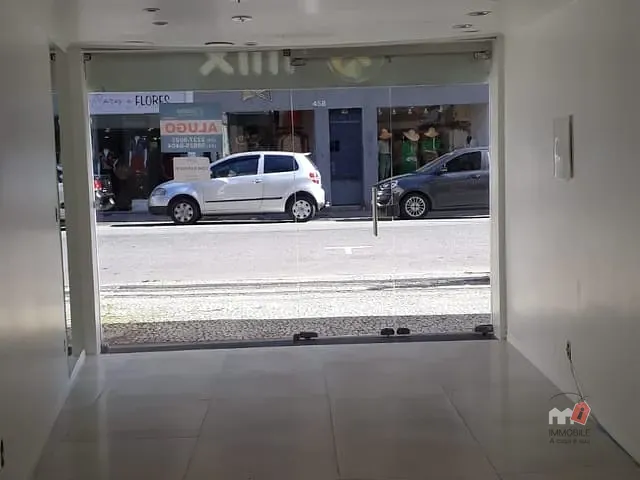 Loja à venda, no bairro Alto da Serra em Petrópolis