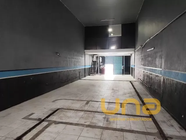 Loja para alugar, no bairro PAROLIN em Curitiba