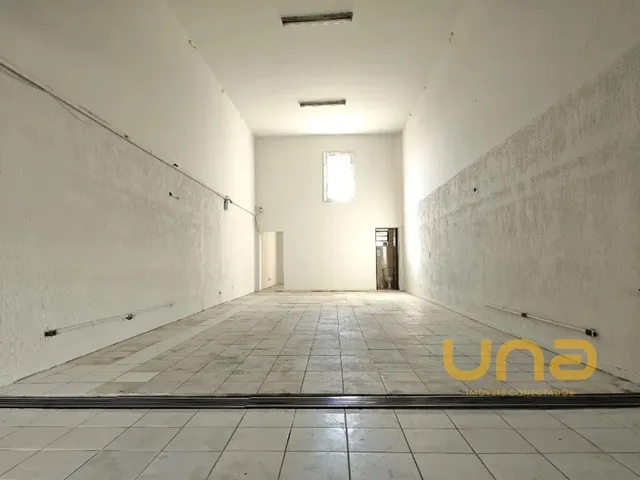 Loja para alugar, no bairro PAROLIN em Curitiba