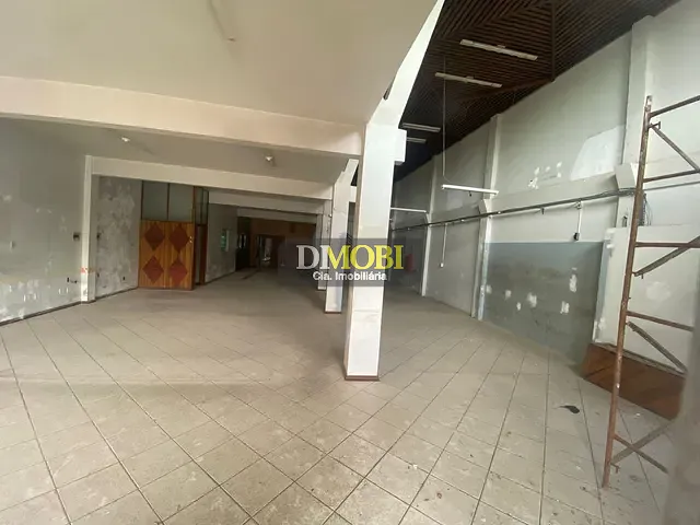 Loja com 520m², para alugar, no bairro Sítio Gaúcho em Gravataí