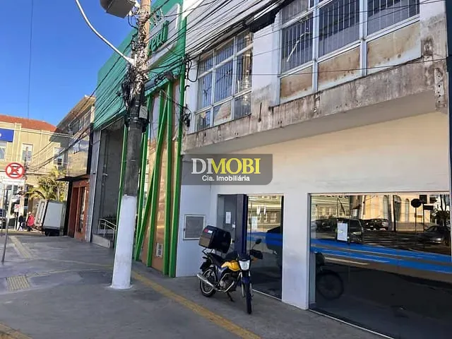 Loja com 304m², para alugar, no bairro Centro em Gravataí