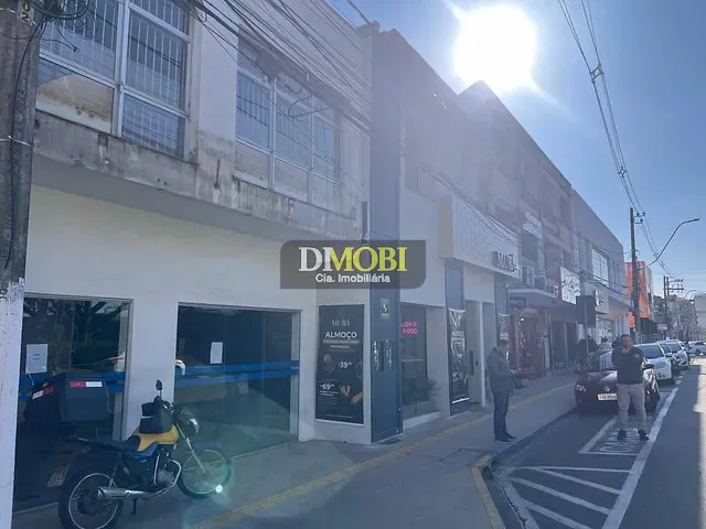 Loja com 304m², para alugar, no bairro Centro em Gravataí