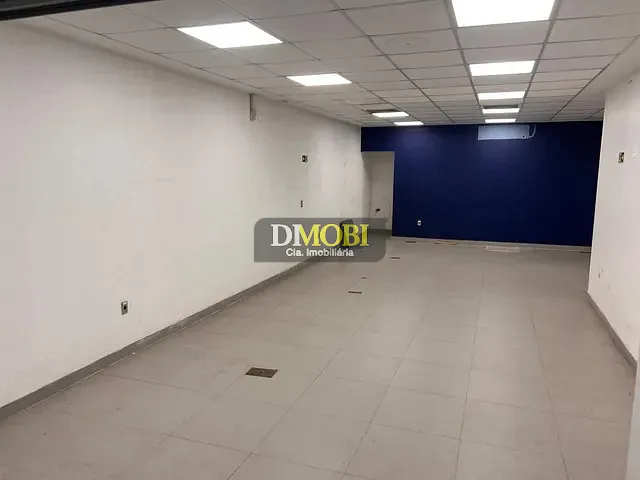 Loja com 304m², para alugar, no bairro Centro em Gravataí