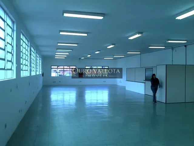 Loja com 350m², para alugar, no bairro Belém em São Paulo