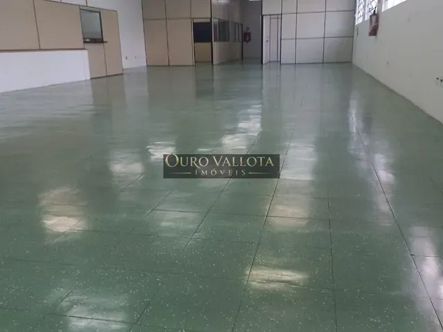 Loja com 350m², para alugar, no bairro Belém em São Paulo