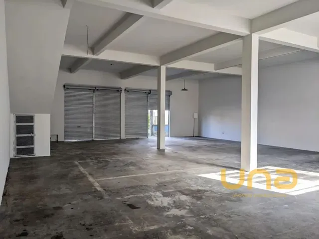 Loja para alugar, no bairro XAXIM em Curitiba