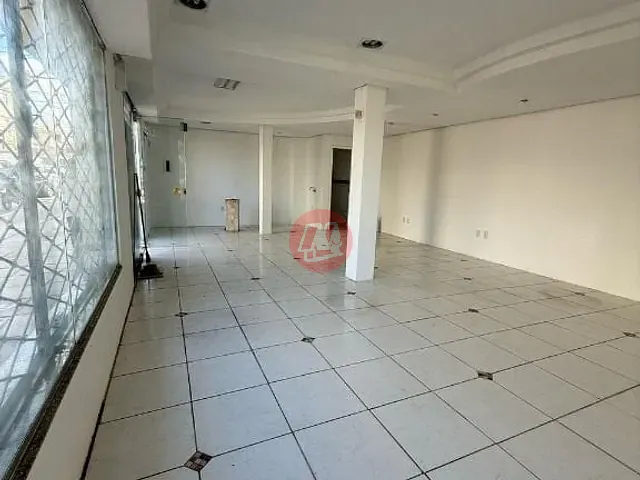 Loja com 60m², para alugar, no bairro São João em Porto Alegre
