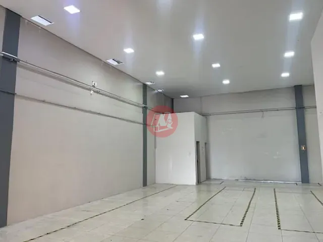 Loja com 318m², para alugar, no bairro Sarandi em Porto Alegre