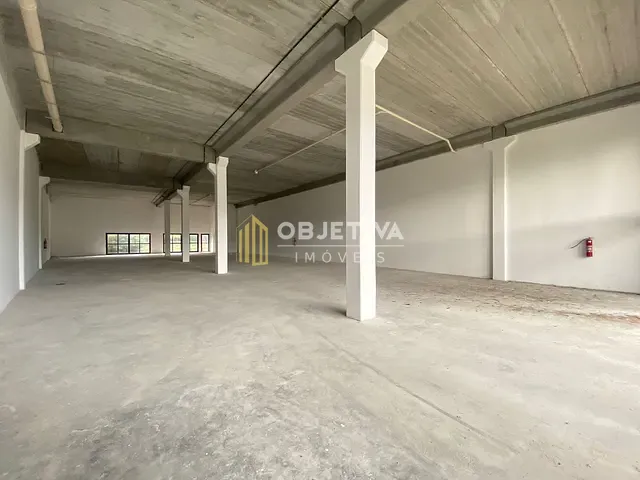 Loja para alugar, no bairro Jardim Botânico em Porto Alegre