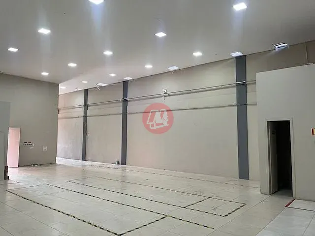 Loja para alugar, no bairro Sarandi em Porto Alegre
