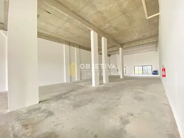 Loja com 350m², para alugar, no bairro Jardim Botânico em Porto Alegre