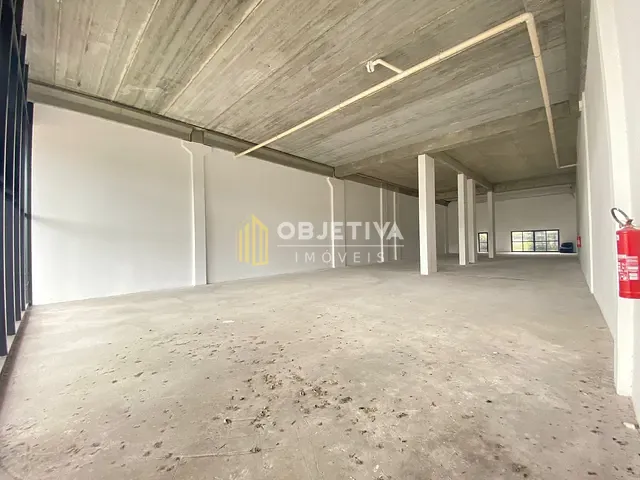 Loja com 350m², para alugar, no bairro Jardim Botânico em Porto Alegre