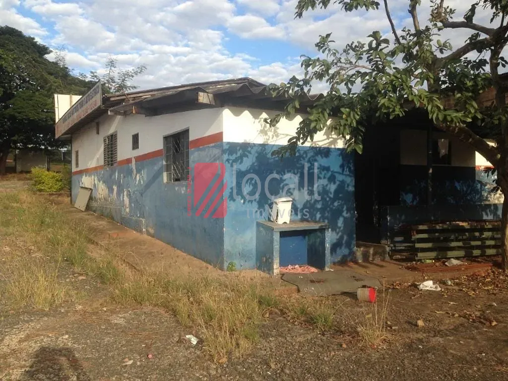 Loja / Salão / Ponto Comercial  para aluguel, 2000m² — foto 1 de 2