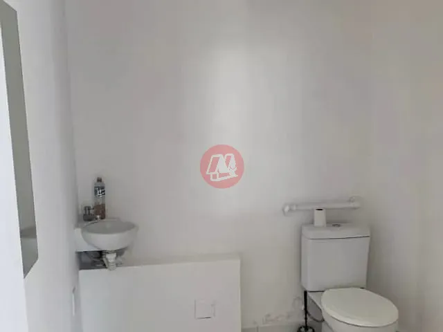 Loja para alugar, no bairro Rio Branco em Porto Alegre