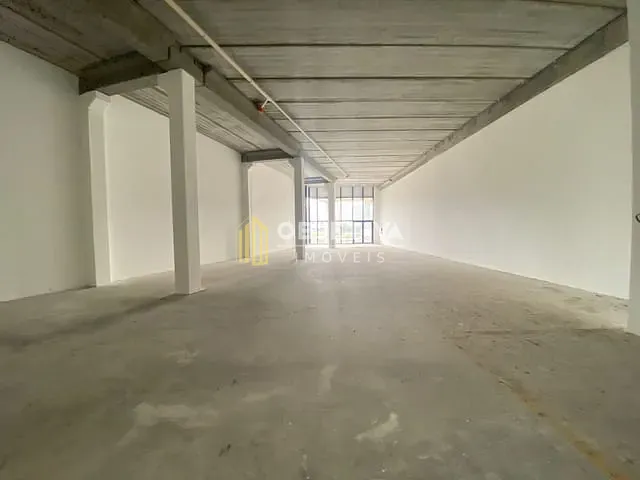 Loja com 282m², para alugar, no bairro Jardim Botânico em Porto Alegre