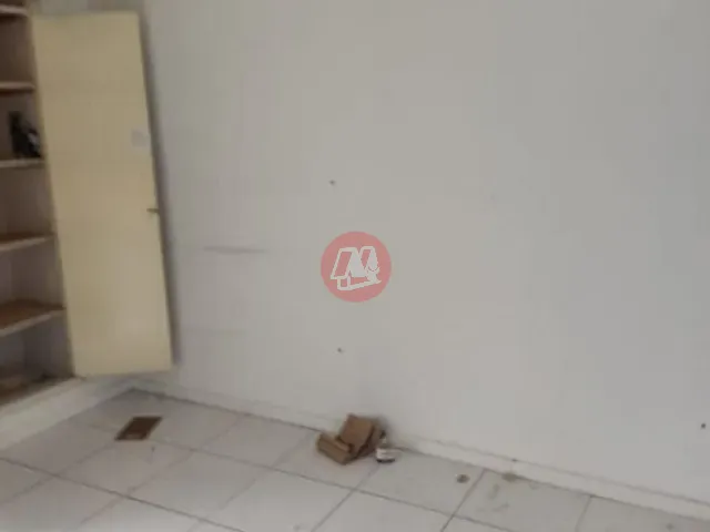 Loja para alugar, no bairro Praia de Belas em Porto Alegre