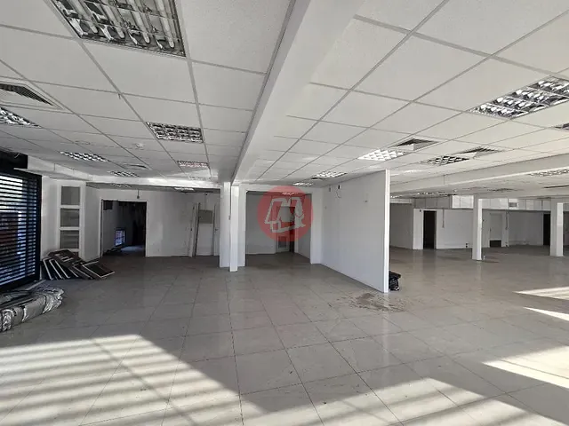 Loja para alugar, no bairro Azenha em Porto Alegre