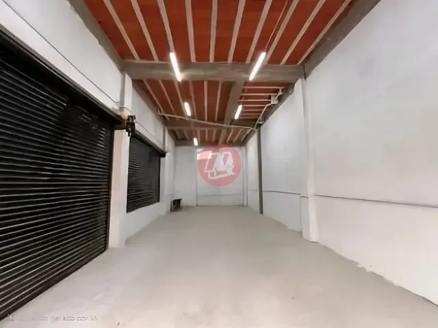 Loja com 82m², para alugar, no bairro Santana em Porto Alegre