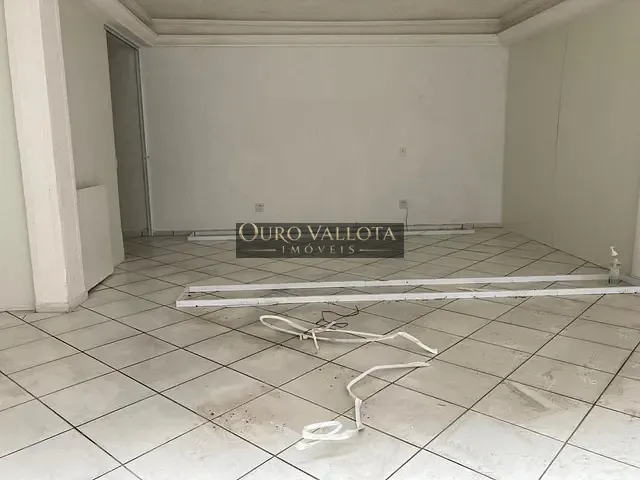 Loja com 140m², para alugar, no bairro Vila Alpina em São Paulo